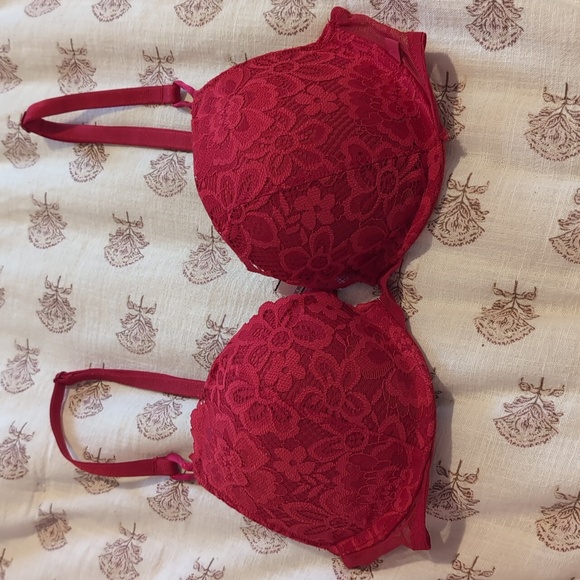 Victoria's Secret Other - Victoria secret red lace push up bra